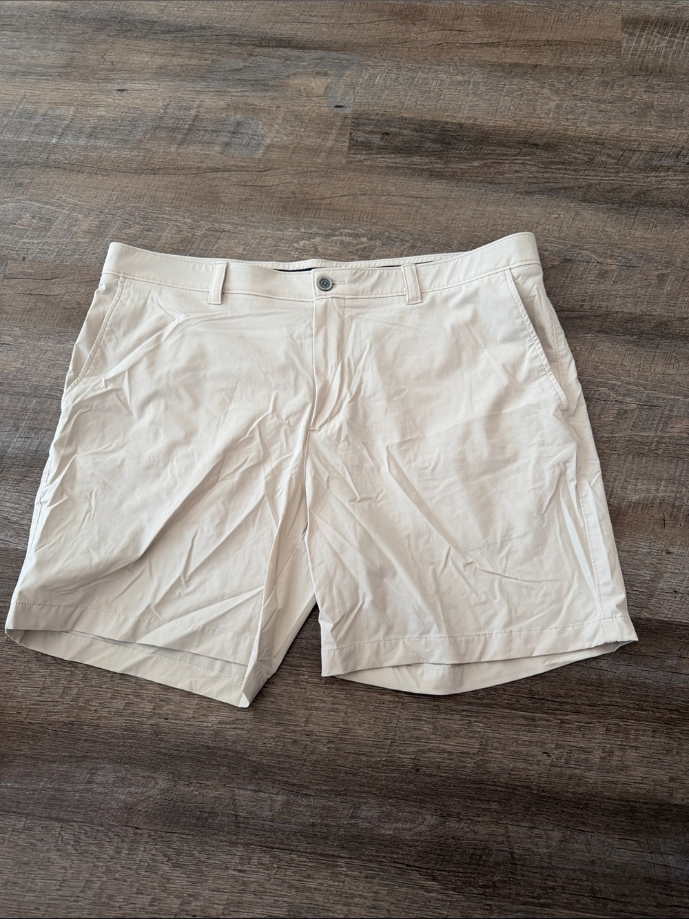 Southern Tide BRRR Golf Shorts